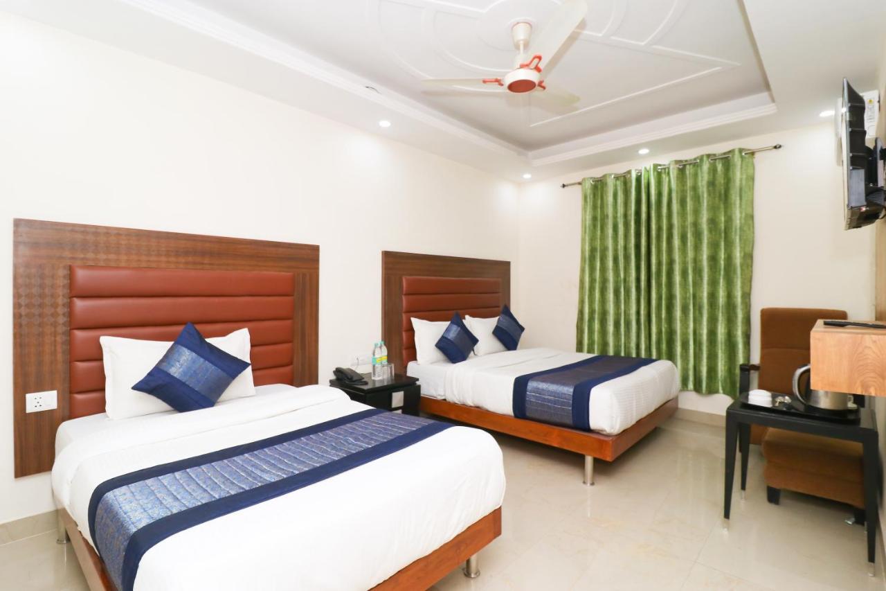 Hotel Belwood Suites - Near New Delhi Airport Eksteriør billede