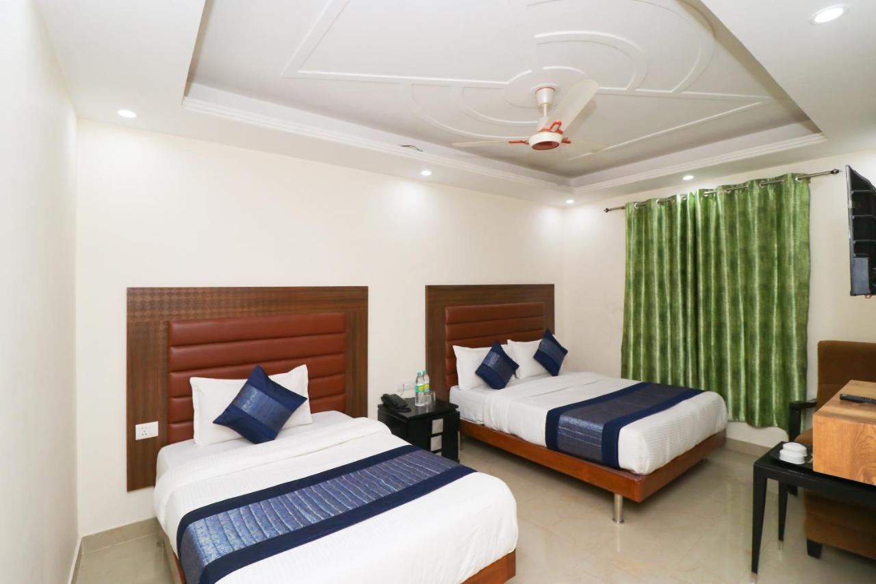 Hotel Belwood Suites - Near New Delhi Airport Eksteriør billede