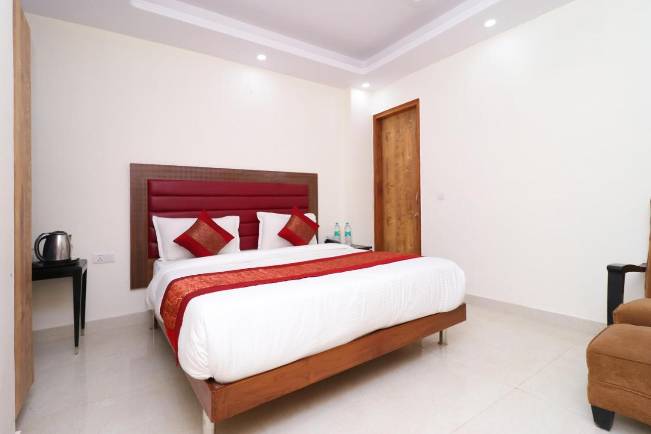 Hotel Belwood Suites - Near New Delhi Airport Eksteriør billede
