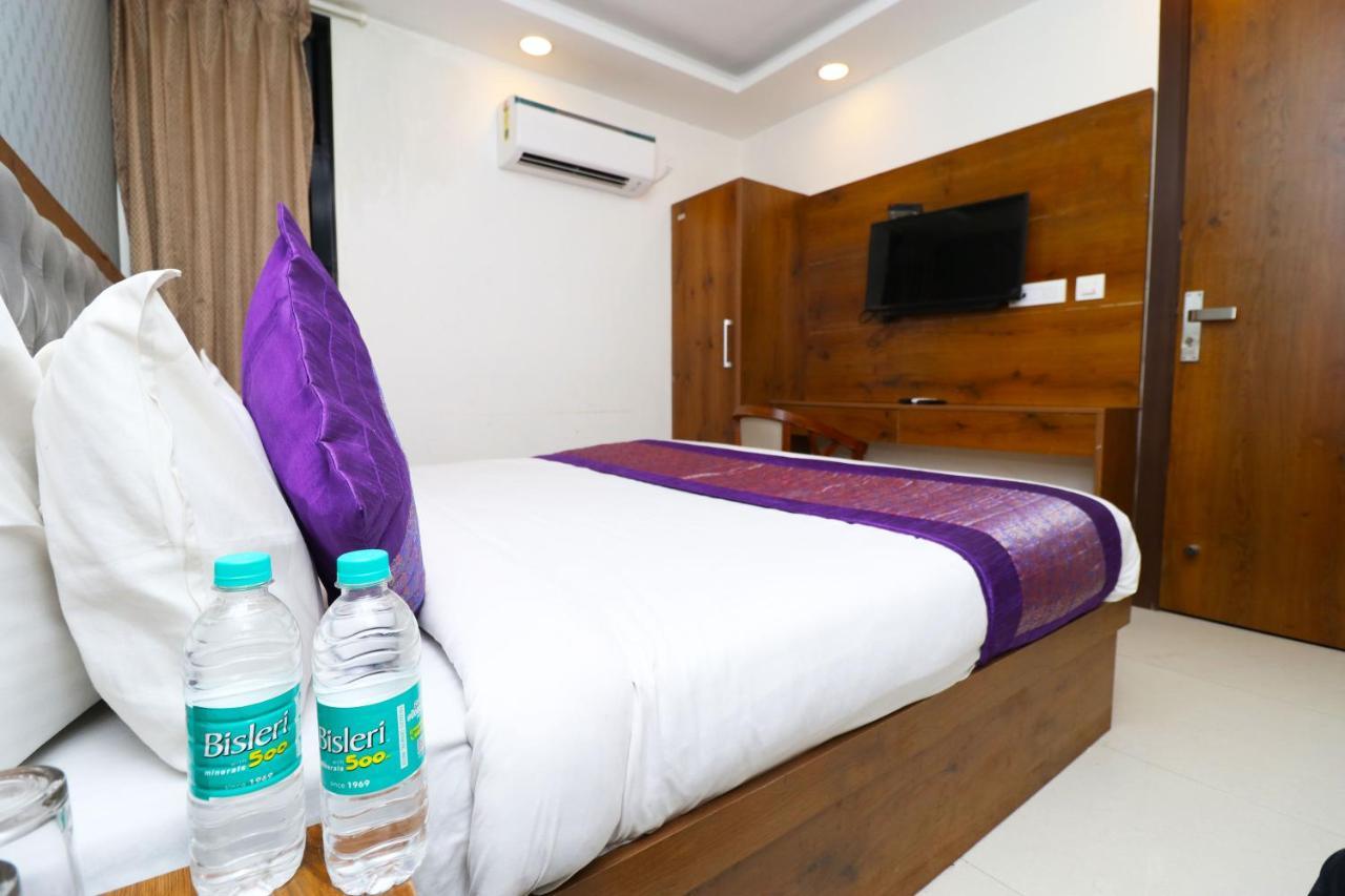 Hotel Belwood Suites - Near New Delhi Airport Eksteriør billede