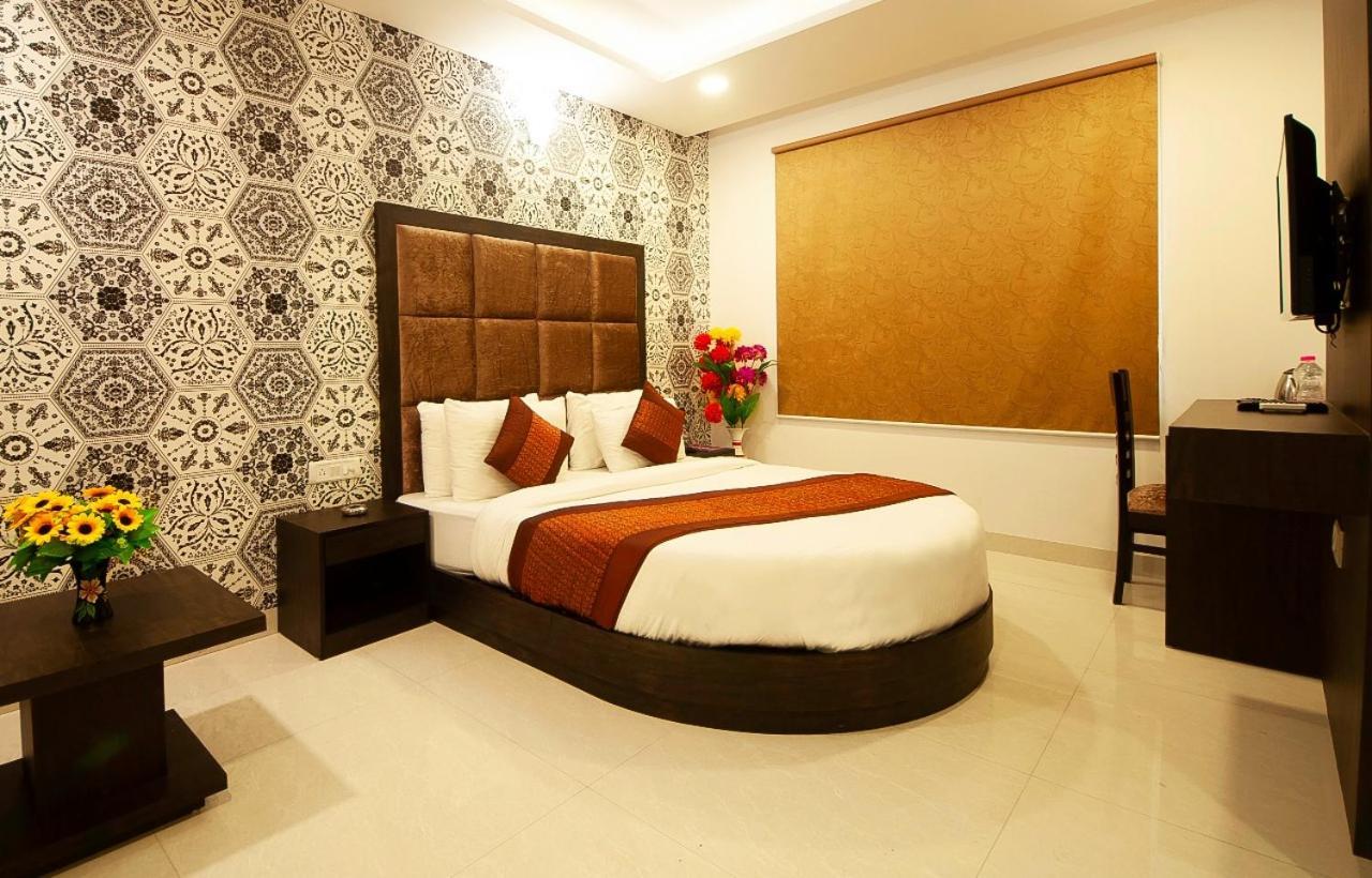 Hotel Belwood Suites - Near New Delhi Airport Eksteriør billede