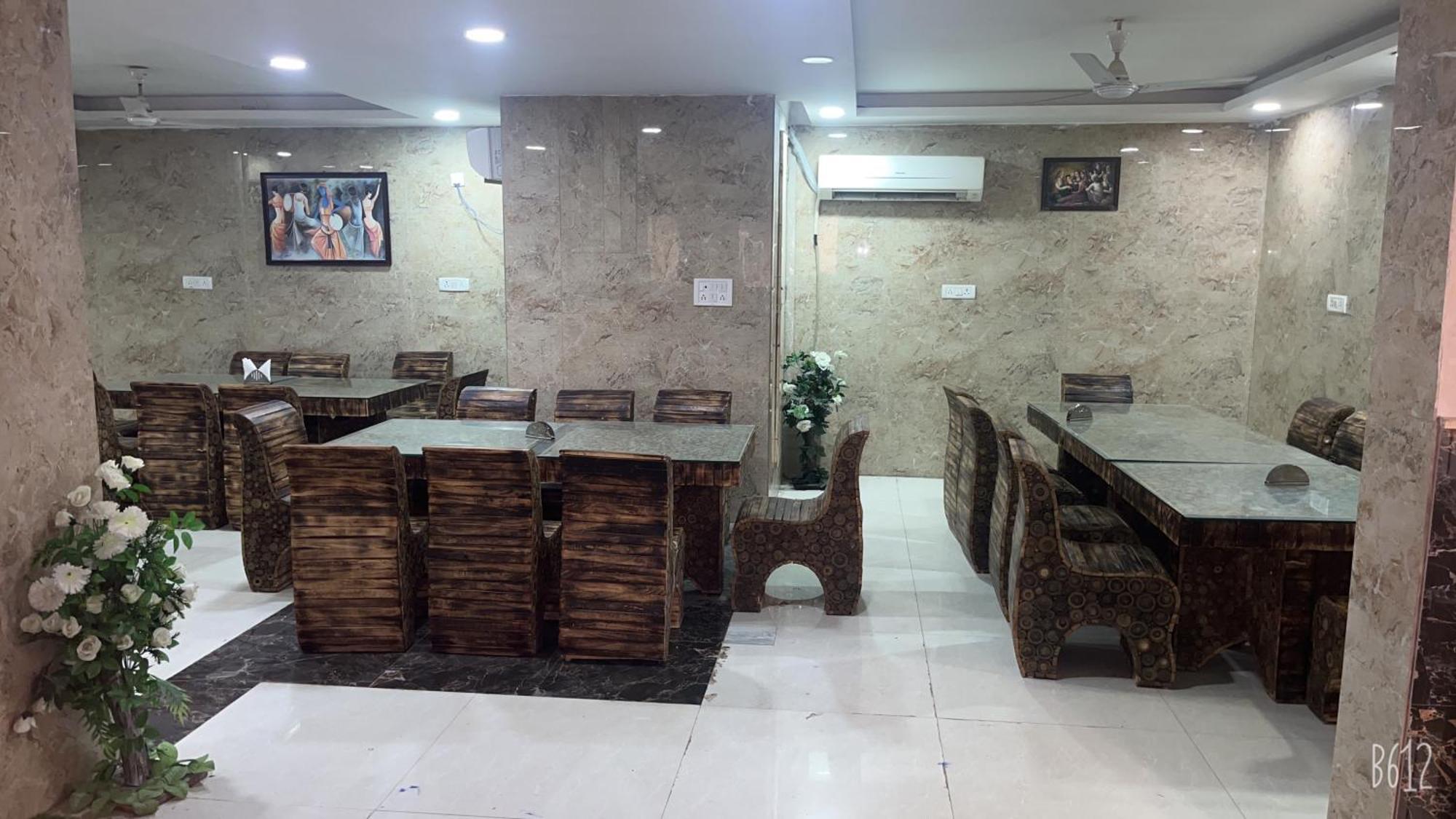 Hotel Belwood Suites - Near New Delhi Airport Eksteriør billede